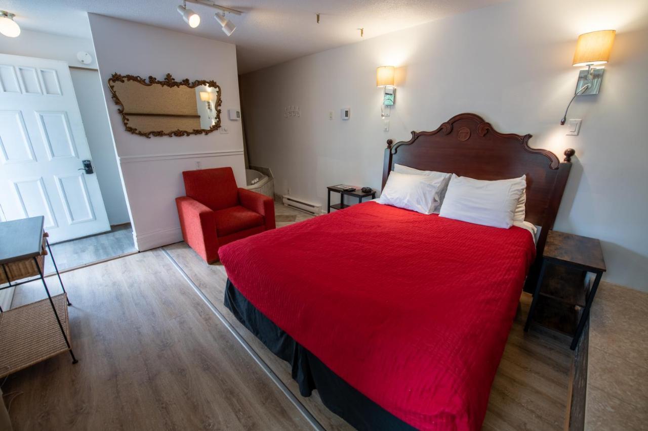 Motel Fleur De Lys Magog Esterno foto