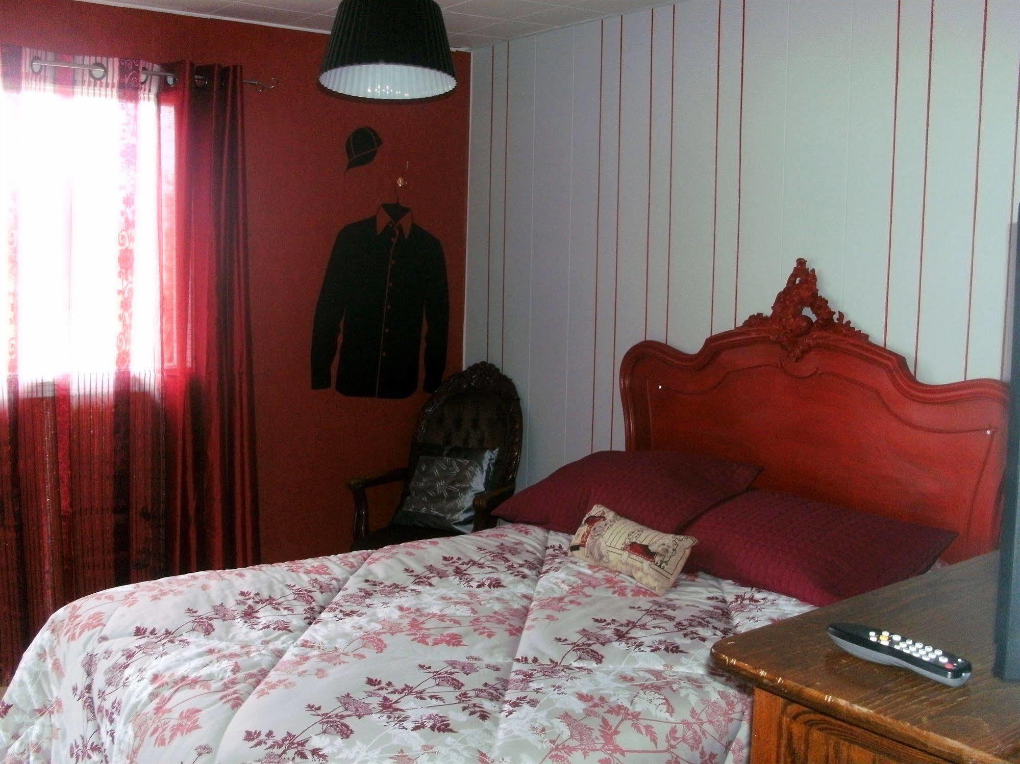 Motel Fleur De Lys Magog Esterno foto