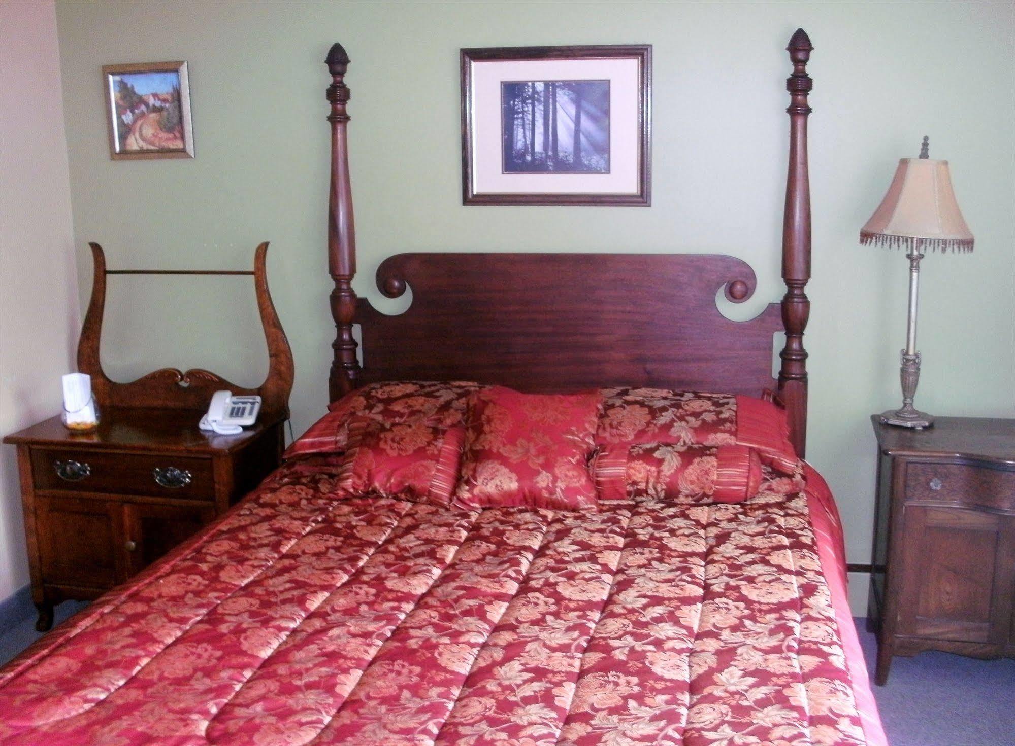Motel Fleur De Lys Magog Esterno foto